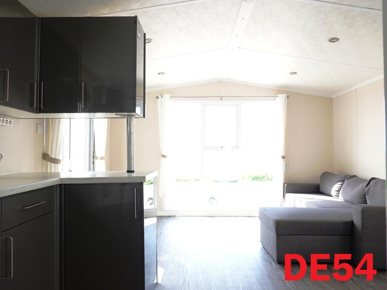 Keurig chalet met 2 slk, dubbel glas en centrale verwarming te koop!