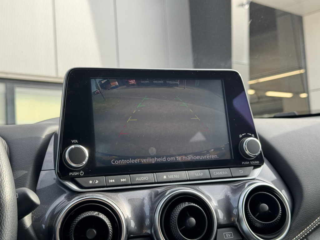 Nissan Juke 1.6 hybrid n-connecta parking pack