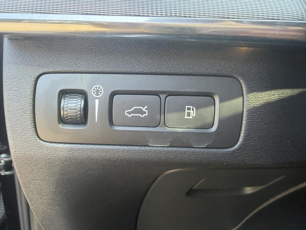 Volvo XC90 2.0 t8 twin engine awd inscription intro edition