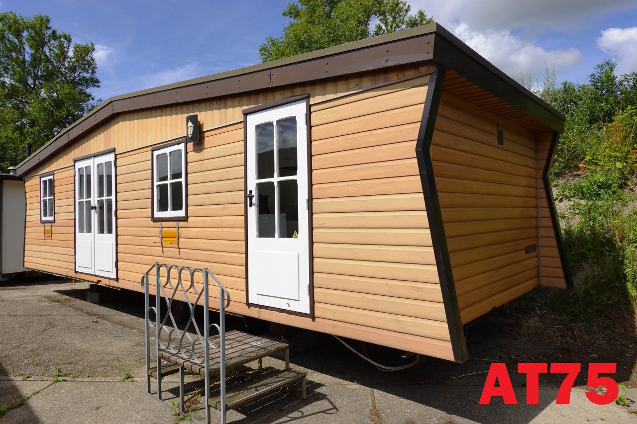 Betaalbaar chalet met gezellig interieur en kunststof buitenzijde te koop