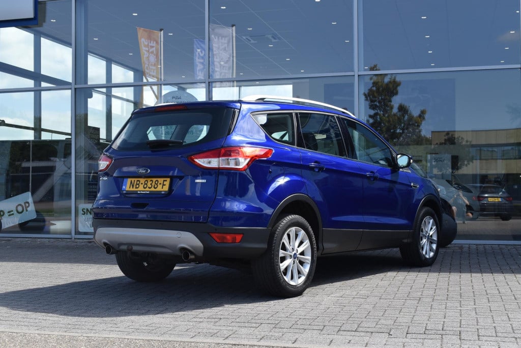 Ford Kuga 1.5 titanium | volledig dealer onderhouden | trekhaak | 1800kg tr