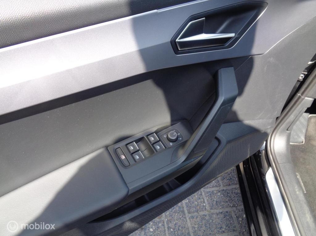 Seat Leon 1.0 tsi fr/airco/lm velgen/carplay/pdc/1 st eig/slechts 50000km