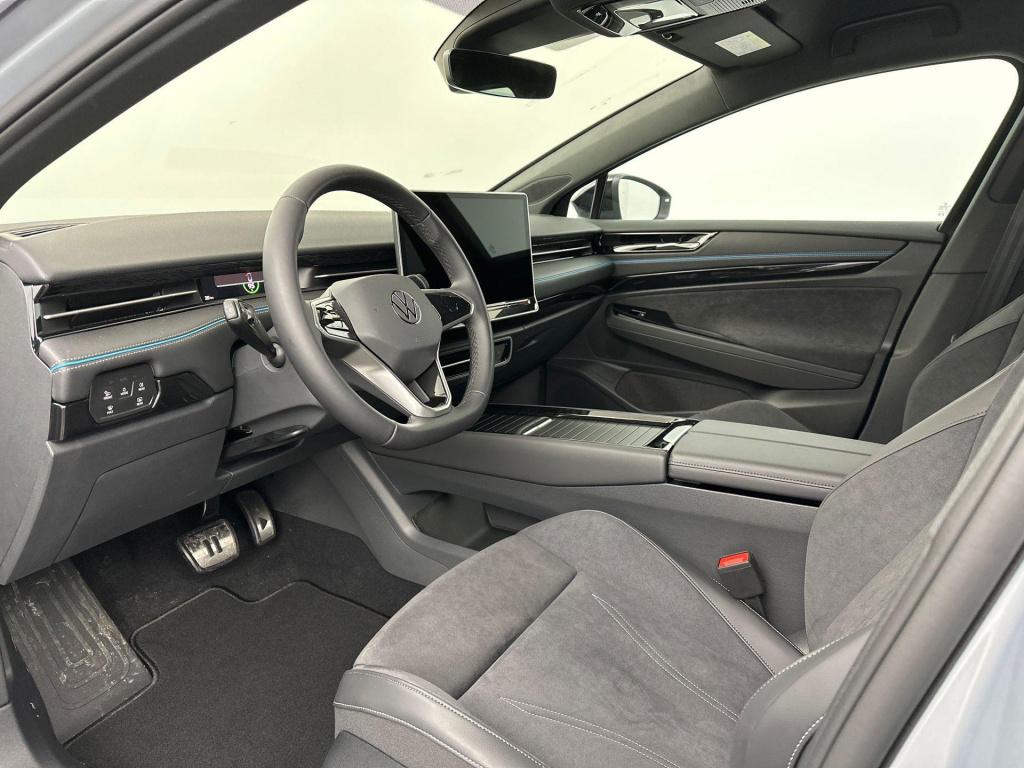 Volkswagen Id.7 limousine pro business 77 kwh 286pk black style