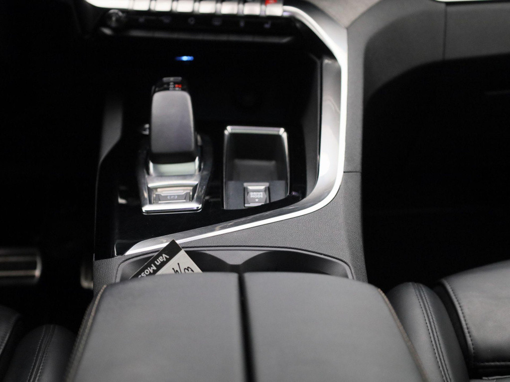 Peugeot 3008 1.6 hybrid 225 blue lease gt | panoramadak | leder | trekhaak 