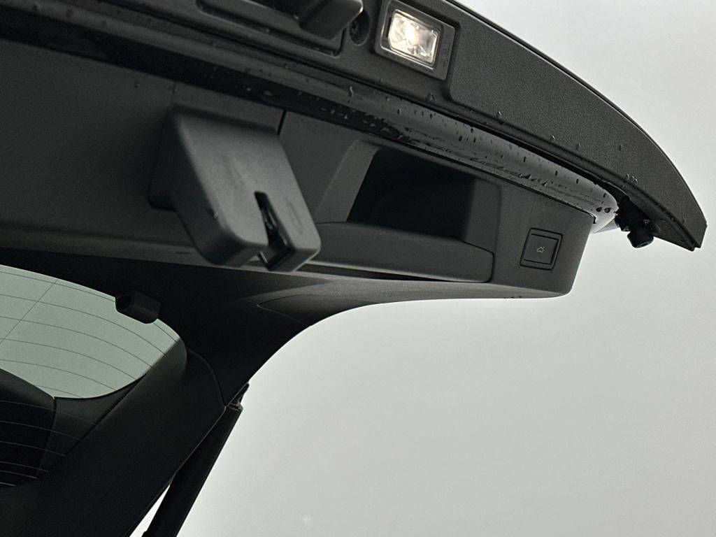 Volkswagen Id.4 limited edition 58 kwh accu 140 kw / 190 pk suv el