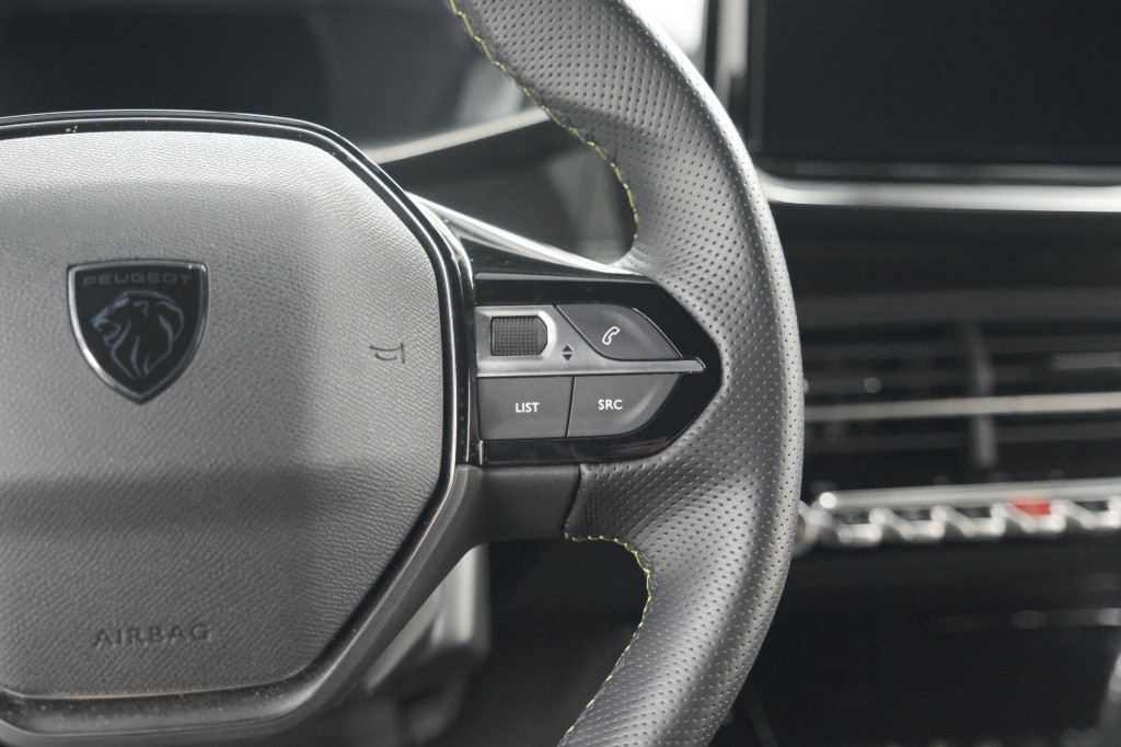 Peugeot 208 puretech 100 gt | camera | navigatie | apple carplay | parkeers