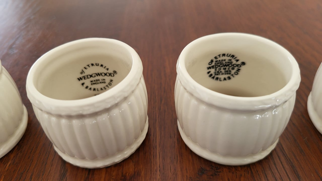 Set van 4 Wedgwood Edme servetringen