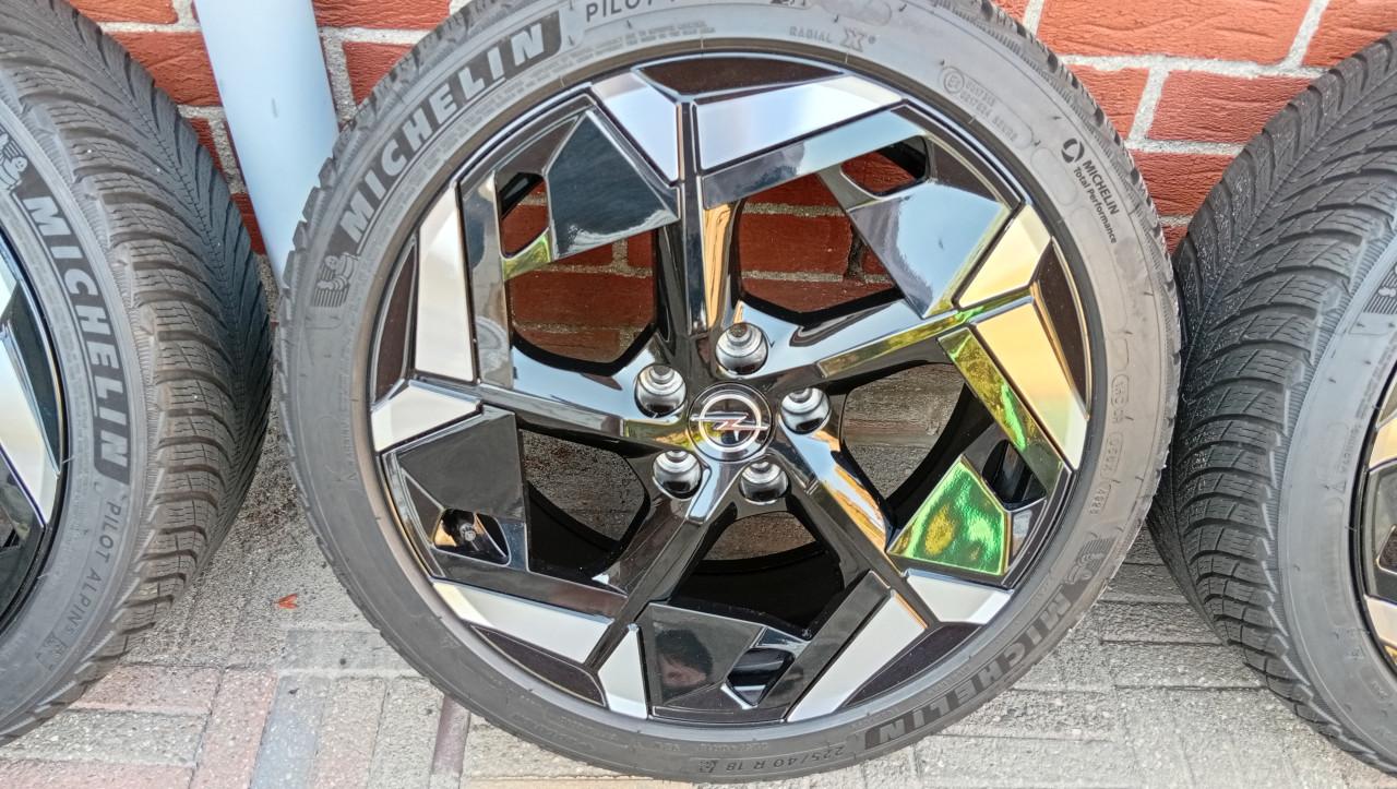 Opel 18LM Winterbanden+Velgen Astra L GS-Electric Peugeot 308