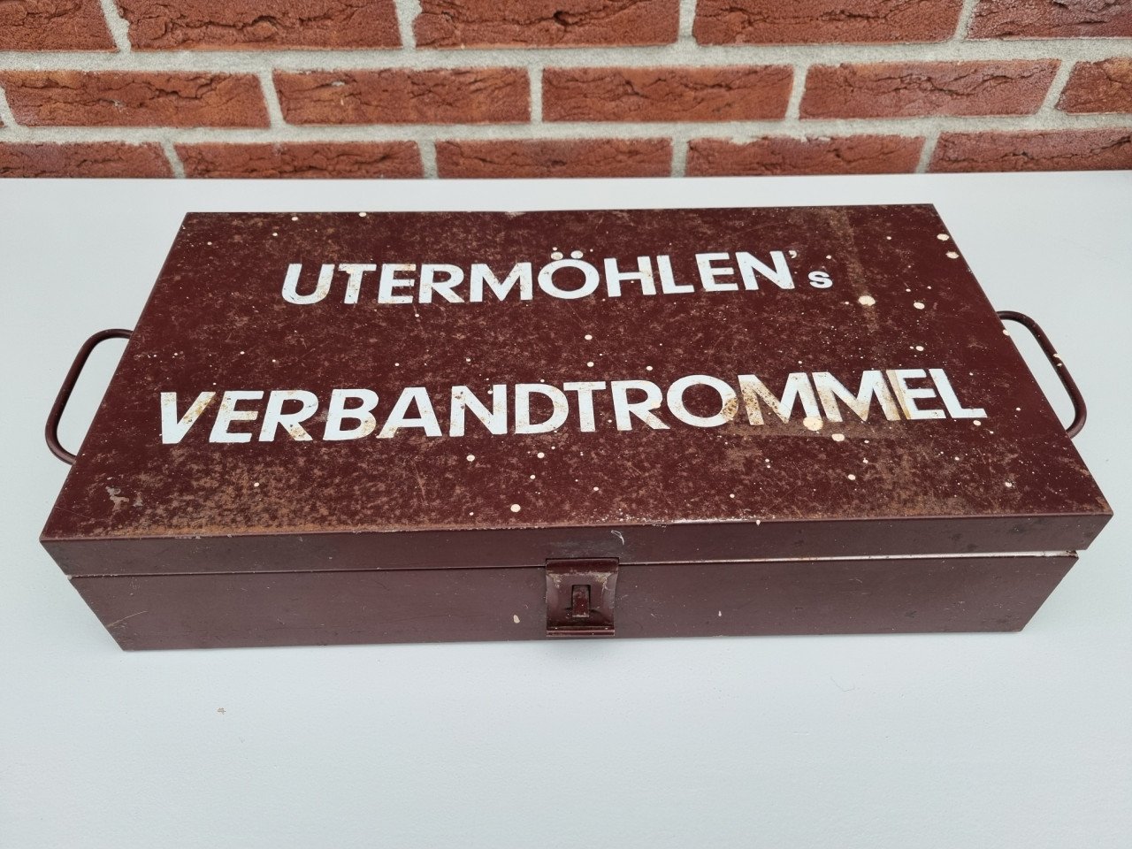 Vintage verbandtrommel.