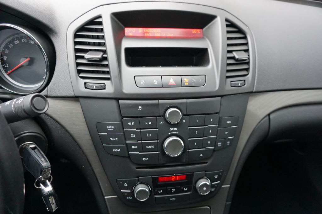 Opel Insignia 1.8 edition climate / cruise controle / parkeersensor