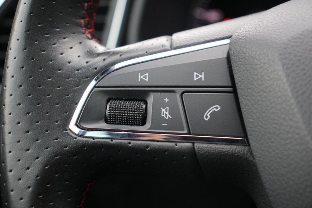 Seat Leon st 1.8 tsi fr business intense - pano - carplay - leder/alcantara