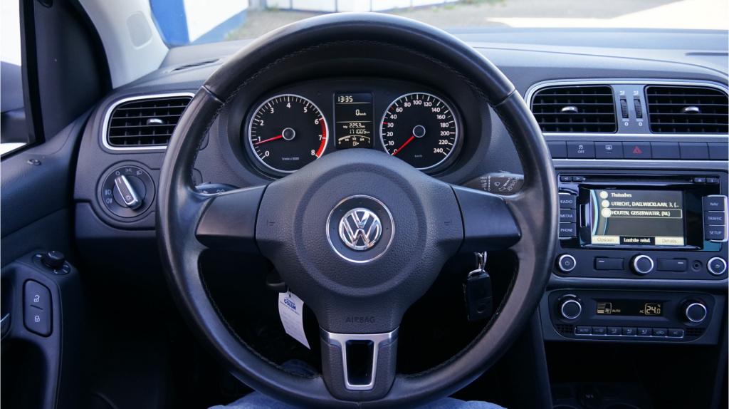Volkswagen Polo 1.2 tsi highline panorama dak rijklaar incl garantie