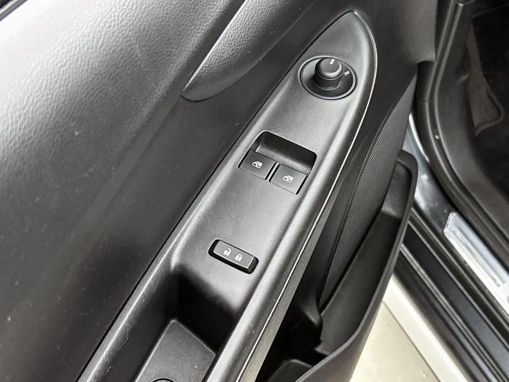 Opel Karl 1.0 rocks online edition | lmv | cruise | bluetooth | airco