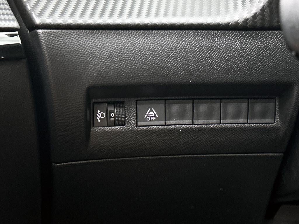 Peugeot 208 100 pk allure pack | rijklaar | keyless entry | camera | stoelv
