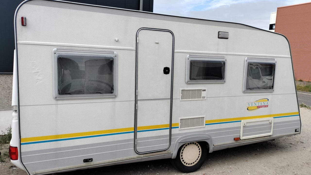 Burstner Ventana 435 met voortent