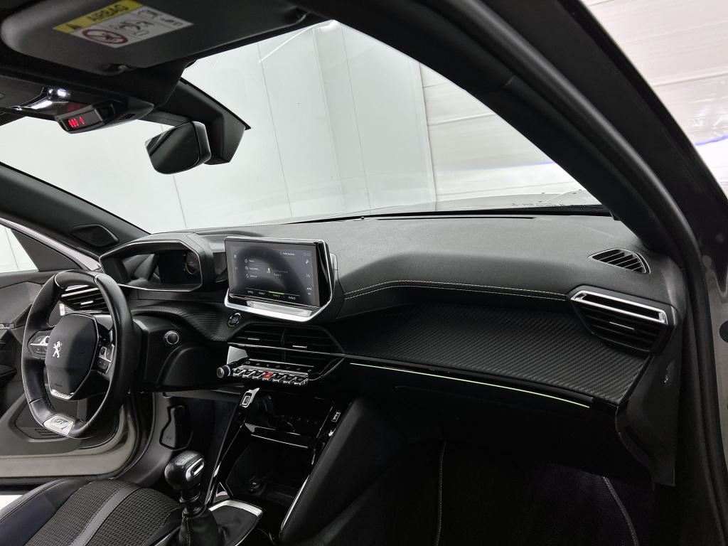 Peugeot 2008 130 pk gt-line | rijklaar | adaptive cc | navigatie | 3d cockp