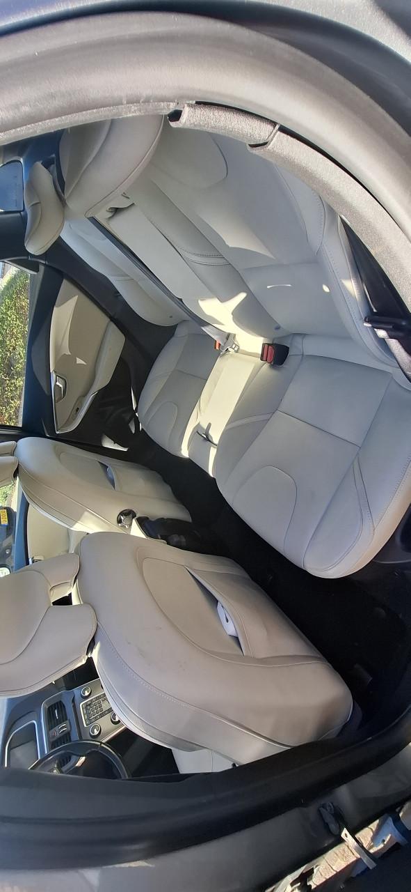 Volvo v40 d2. bj 10-10-2014