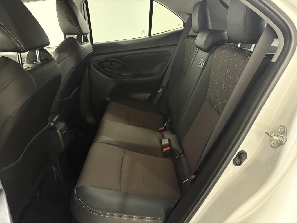 Toyota Yaris Cross 1.5 hybrid executive | 360 camera | bsm | stoelverwarmin