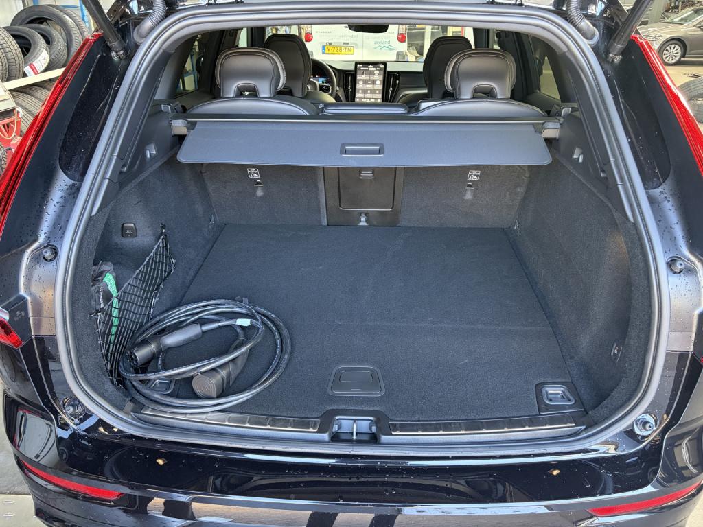 Volvo XC60 2.0 t6 plug-in hybrid awd ultra black edition | trekhaak | 22'' 
