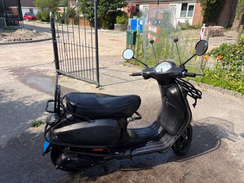 Vespa Piaggio LX 50 C38 - Blauw kenteken - Loop/sloop