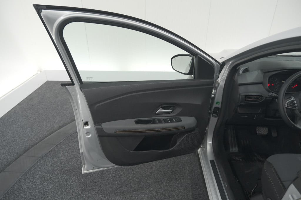Dacia Sandero Stepway tce 90 extreme | camera | dodehoekdetectie | navigati