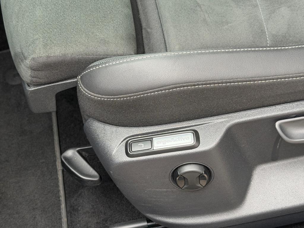 Volkswagen T-roc 1.5 tsi 150pk dsg style | navi | camera | ergo stoel | rij