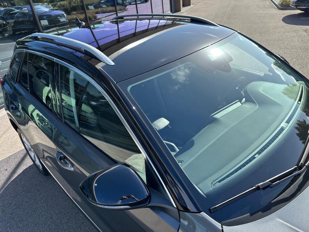 Volkswagen T-roc 1.5 tsi 150pk dsg style | trekhaak | navi | iq light | ada