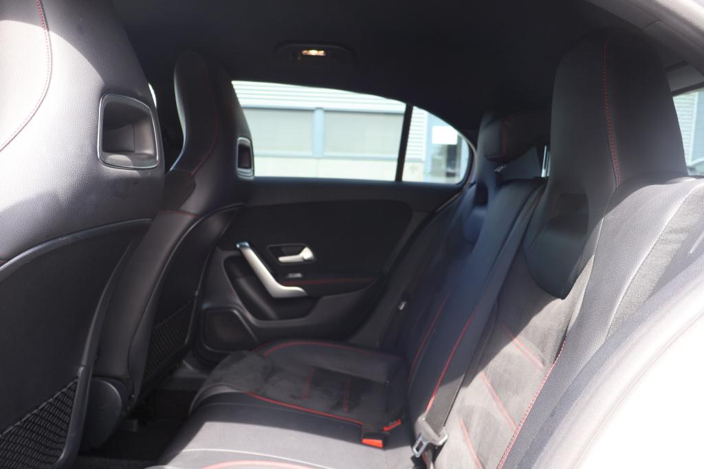 Mercedes-Benz A-Klasse 180 business solution amg l automaat l camera l temp