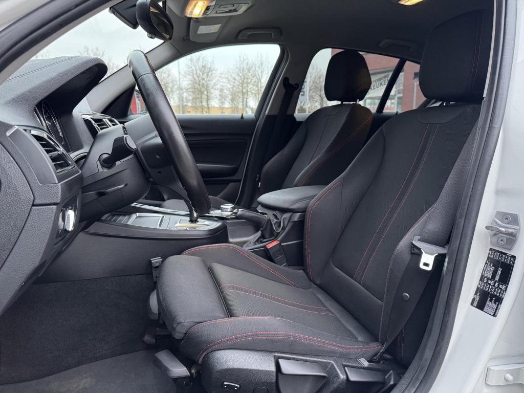 BMW 1 Serie 118i corporate lease executive sport-line nl-auto incl. trekhaa