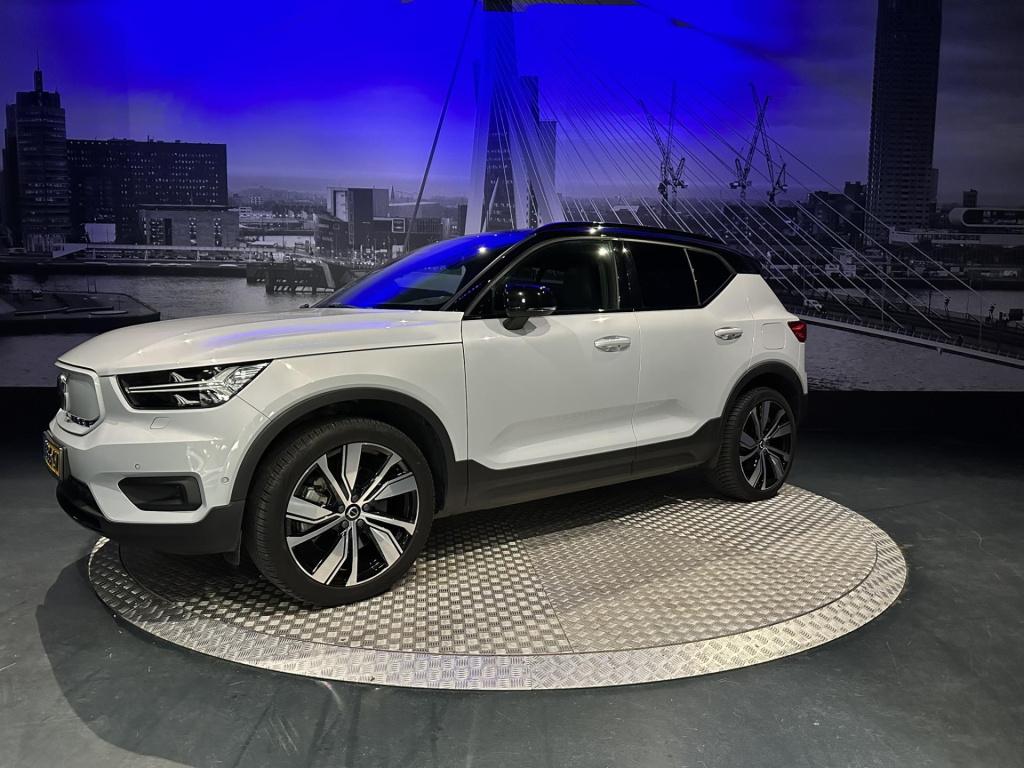 Volvo XC40 recharge pro *pano*harmankardon*360camera*