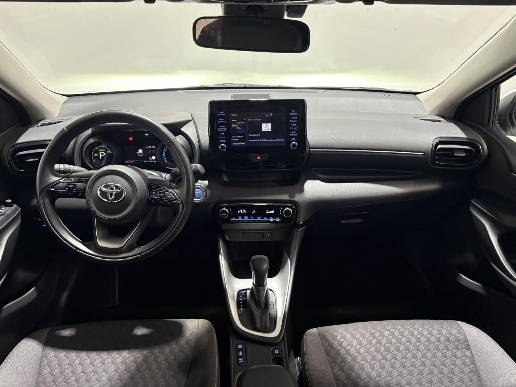 Toyota Yaris 1.5 hybrid dynamic