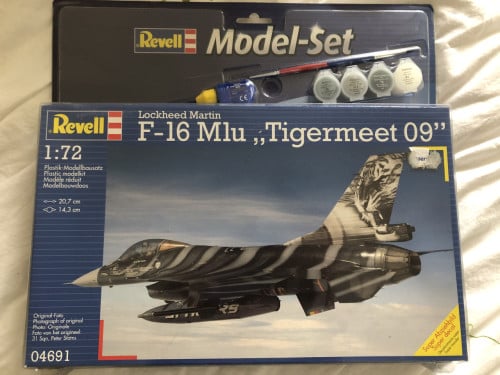 Revell Tigermeet modelbouw vliegtuig