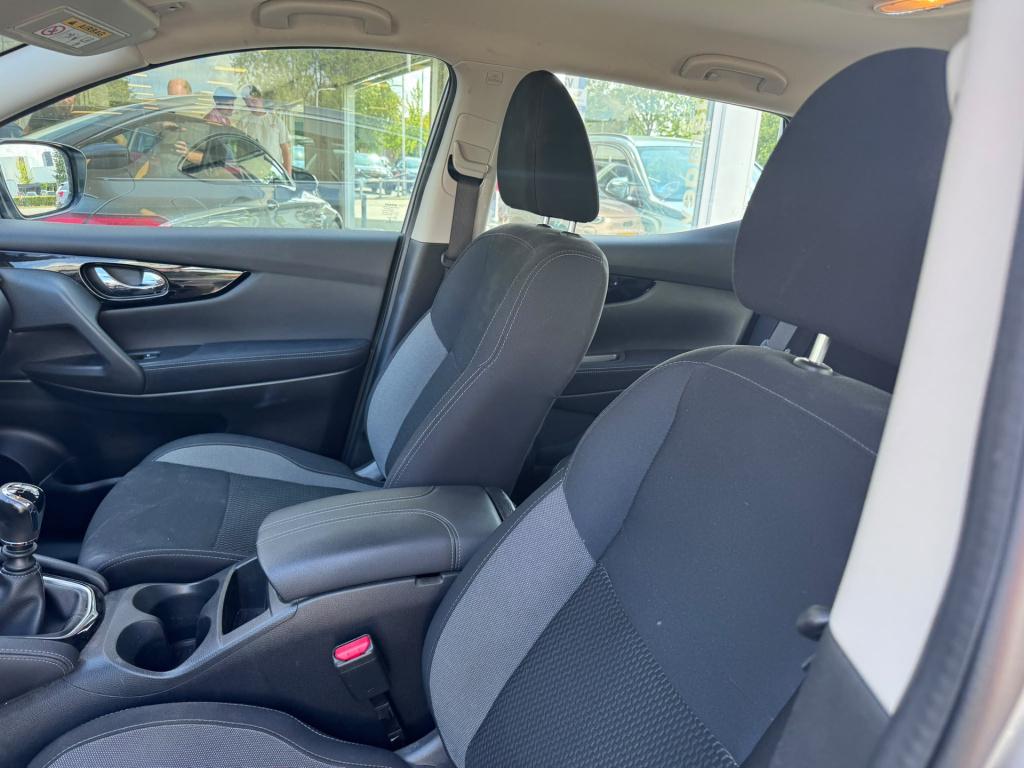 Nissan Qashqai 1.3 dig-t acces edition