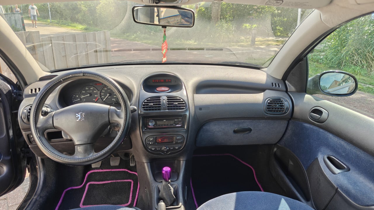 Peugeot 206 1.4 gentry 5deurs