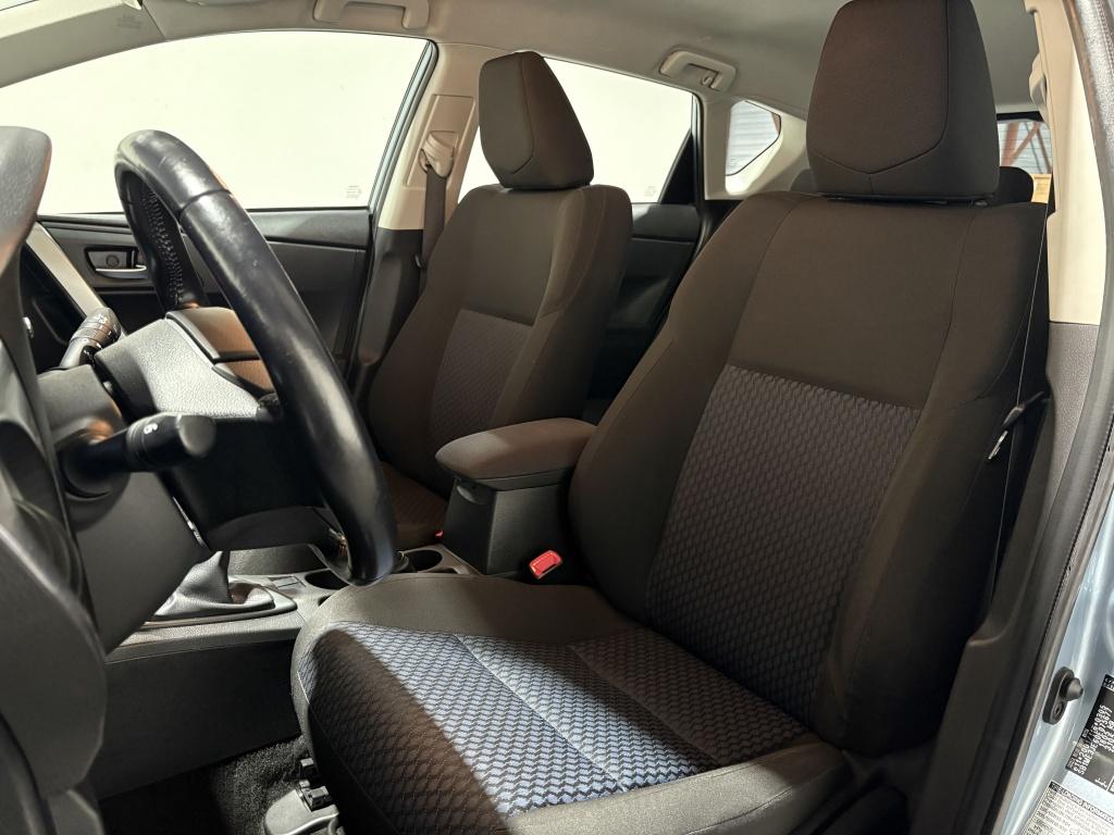 Toyota Auris 1.6 now | lage km-stand |