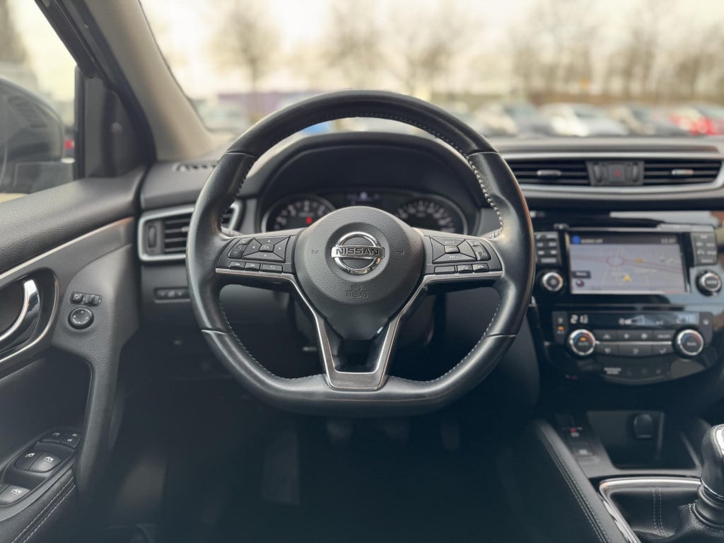 Nissan Qashqai 1.2 n-connecta design pack