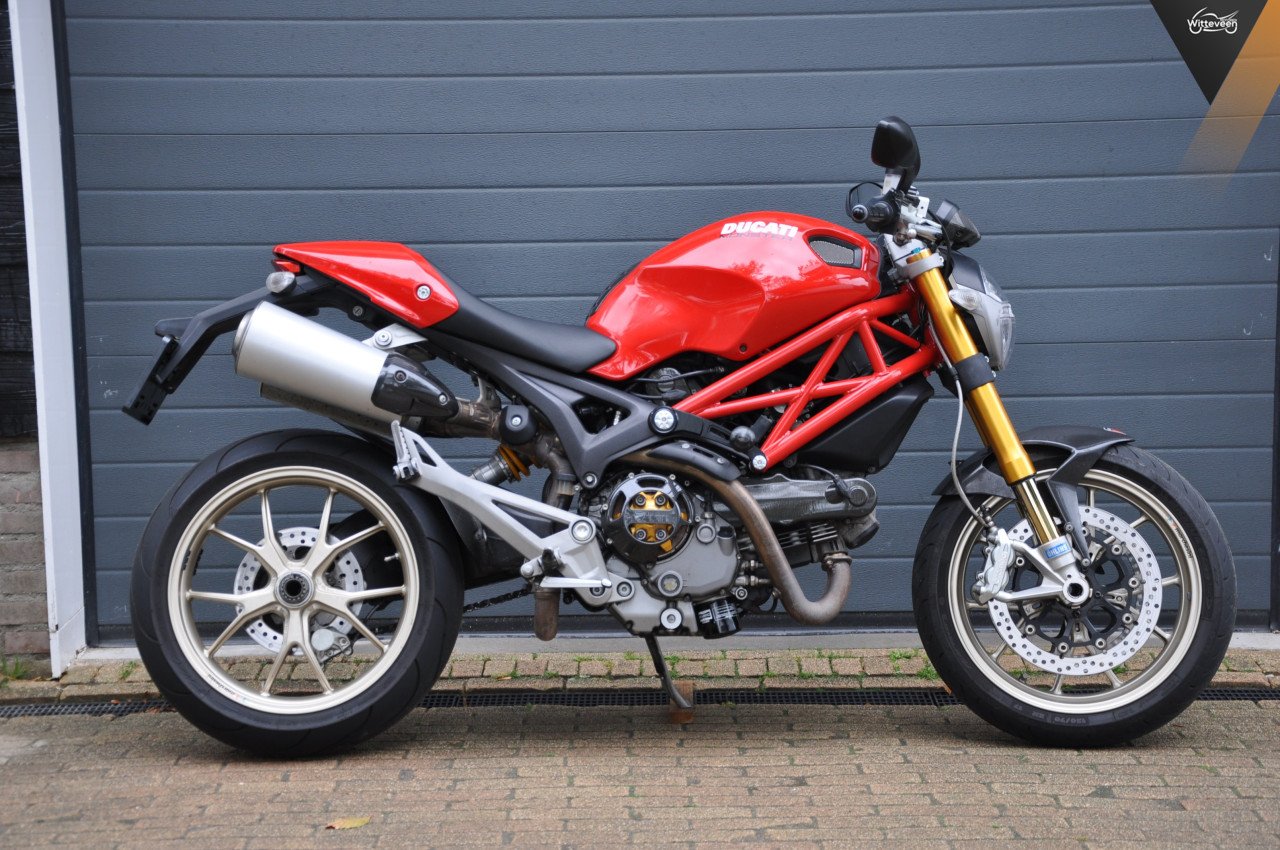 Ducati Monster 1100 S