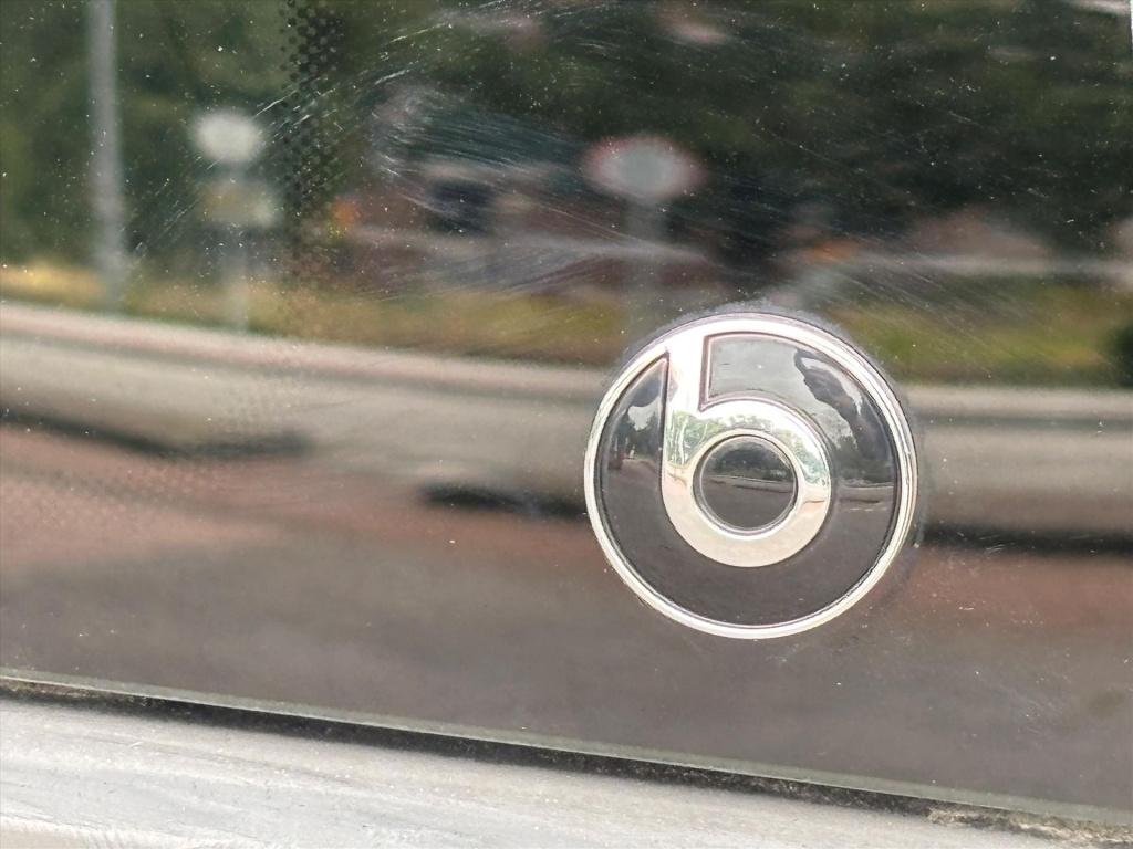 Volkswagen UP! 1.0 60pk up! beats| camera|stoelverwarming|climate|rijklaarp