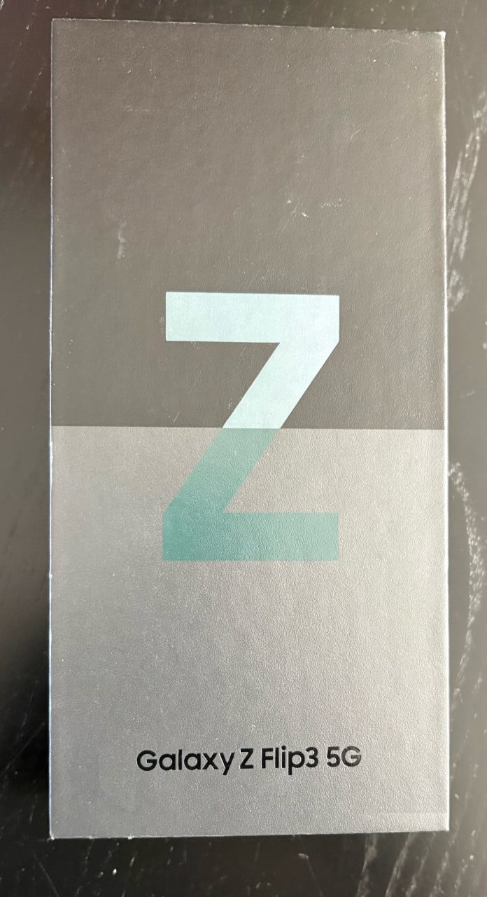 Samsung Galaxy Z Flip 3  5G  128GB