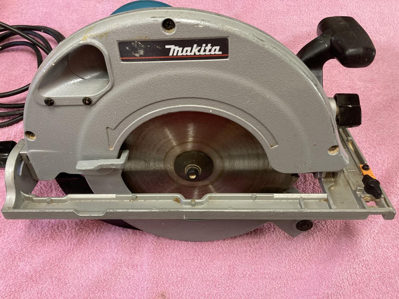 Makita handcirkelzaag 235 mm zaagblad