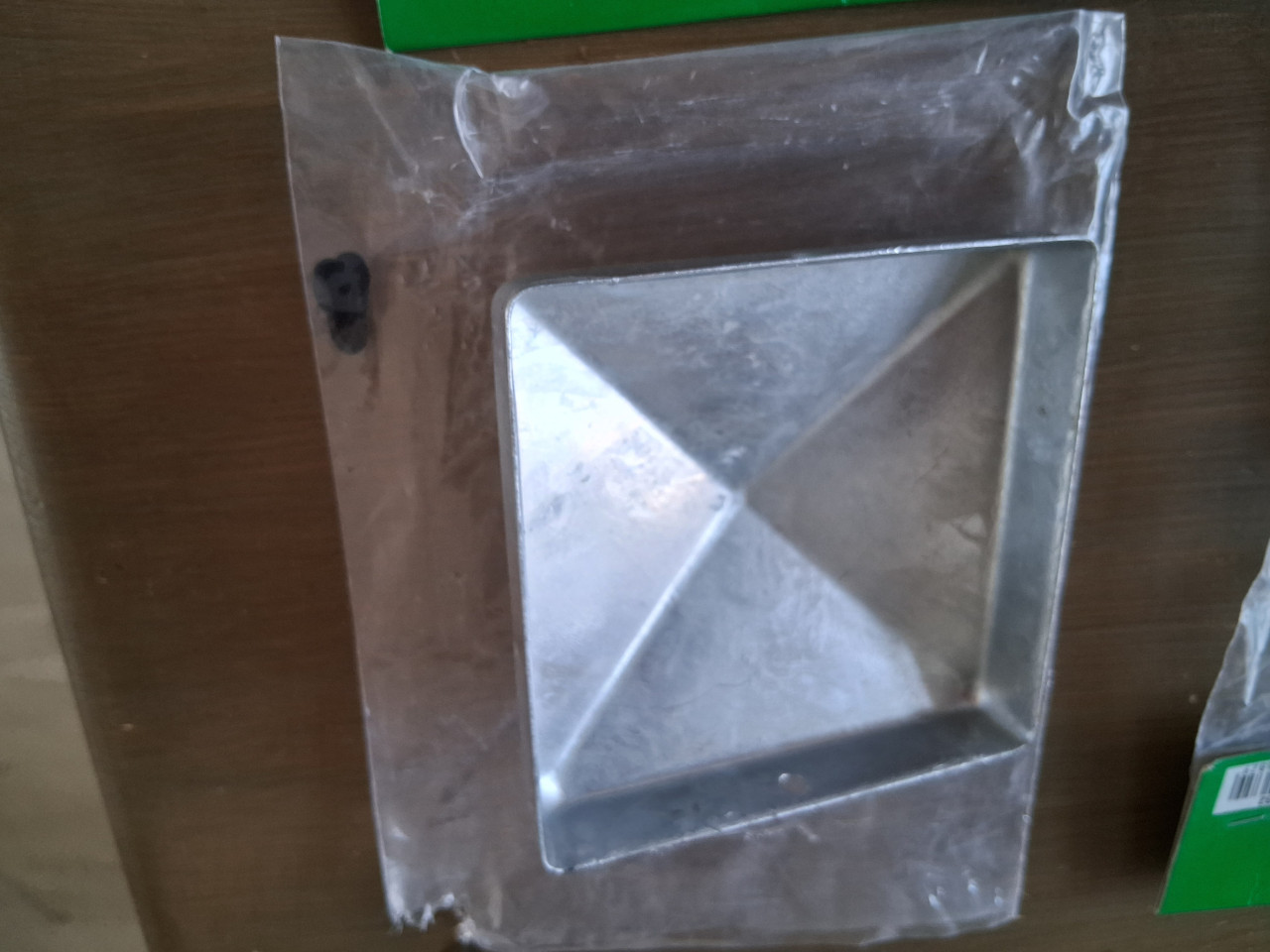 Te Koop: 6 nieuwe paalornamenten