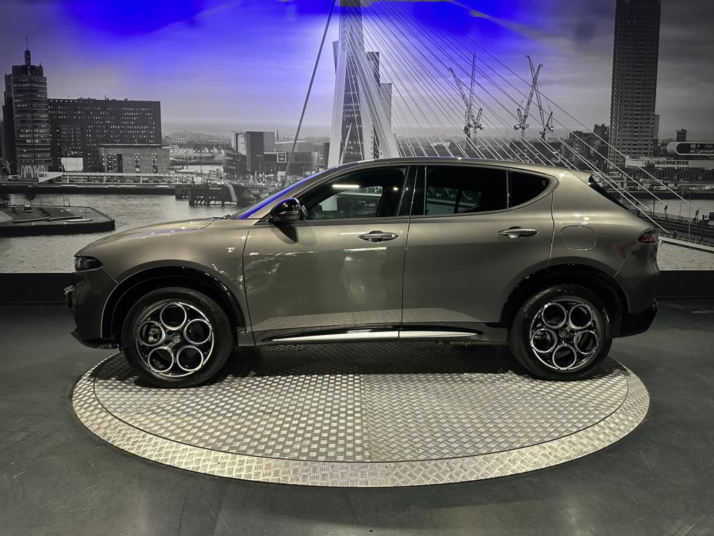 Alfa Romeo Tonale 1.3 ibrida plug-in q4