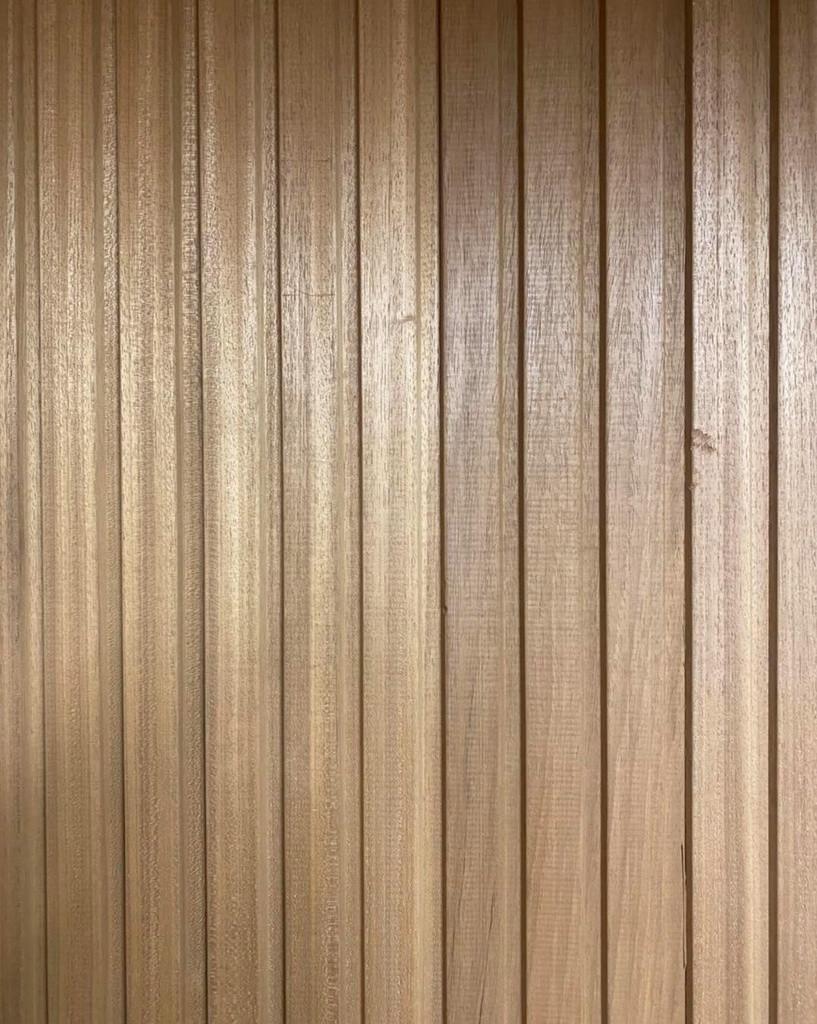 Trio Iroko gevelbekleding | 2.6x13.5cm -restant 24,68 m2-