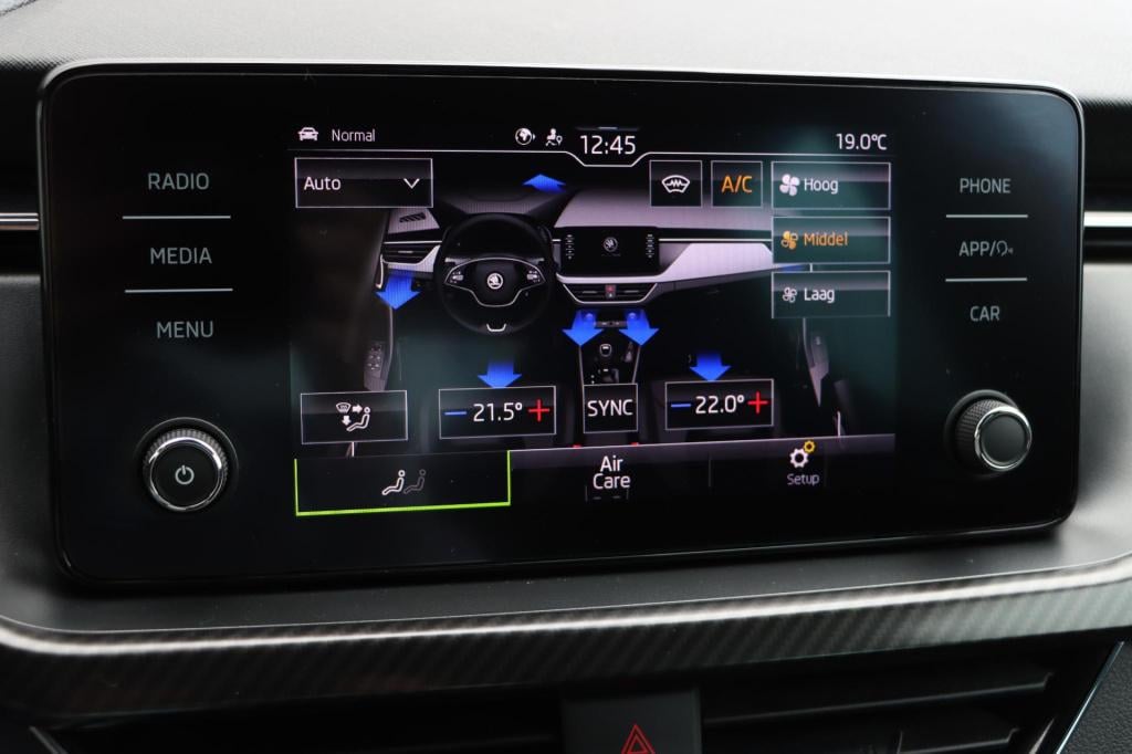 Skoda Kamiq 1.0 tsi monte carlo 110pk dsg7