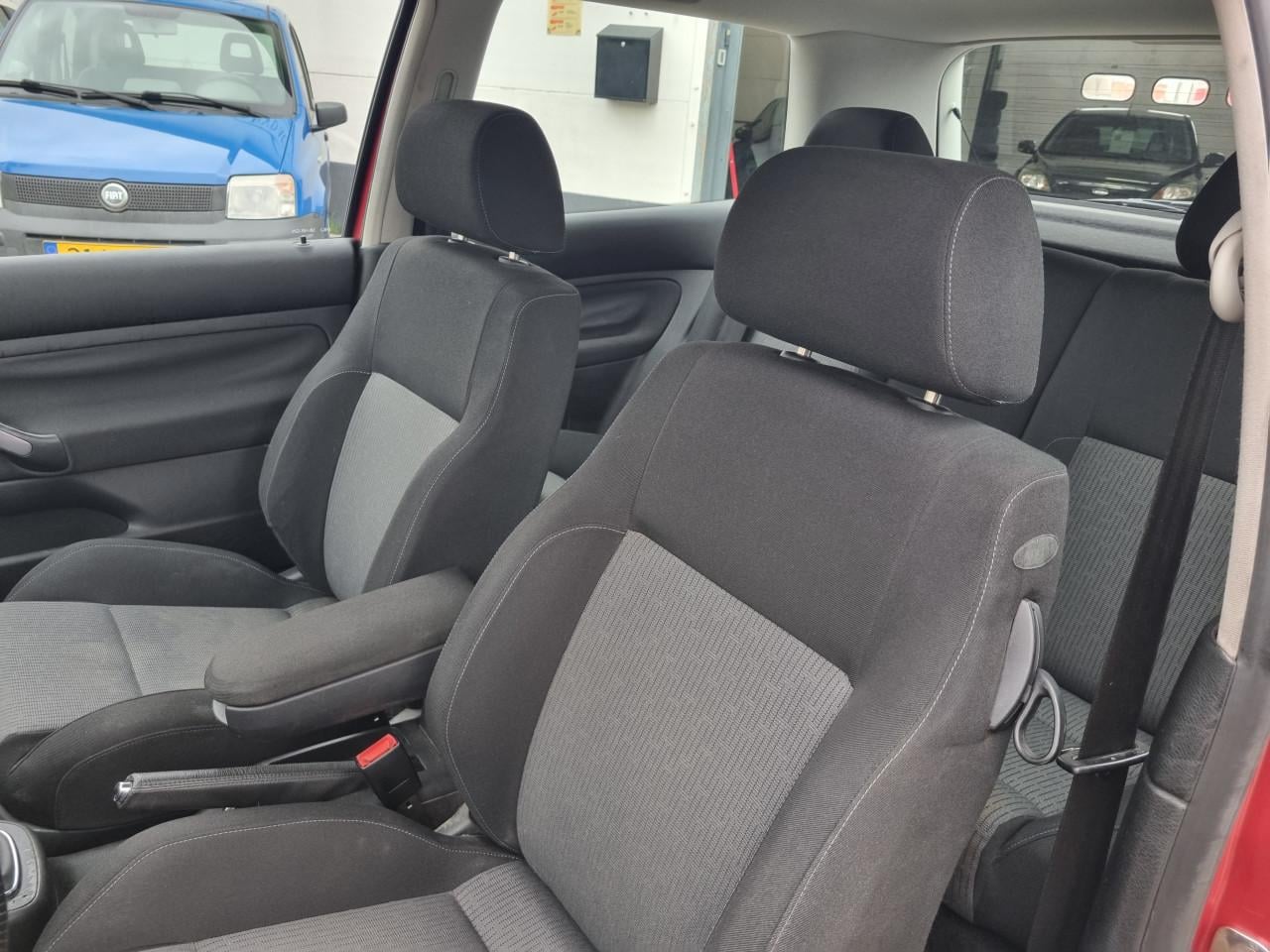 Volkswagen Golf 1.6-16V Sportline | Trekhaak | Cruise control!