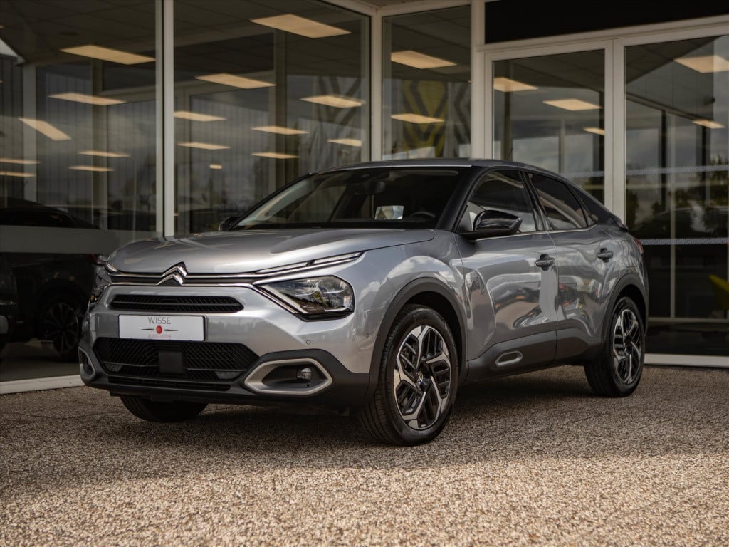 Citroen C4 1.2 puretech 130pk shine automaat | navigatie | hud | stoelverwa