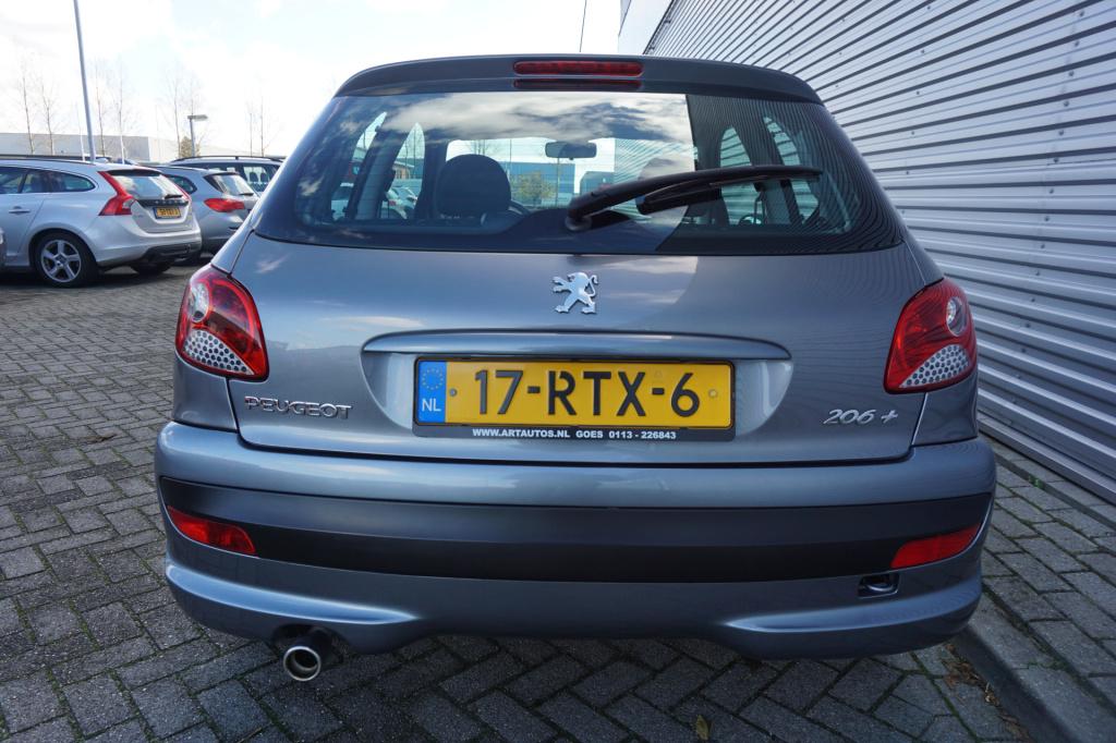 Peugeot 206 + 1.4 xs airco / elektr. ramen / nap / apk t/m 29-07-2026