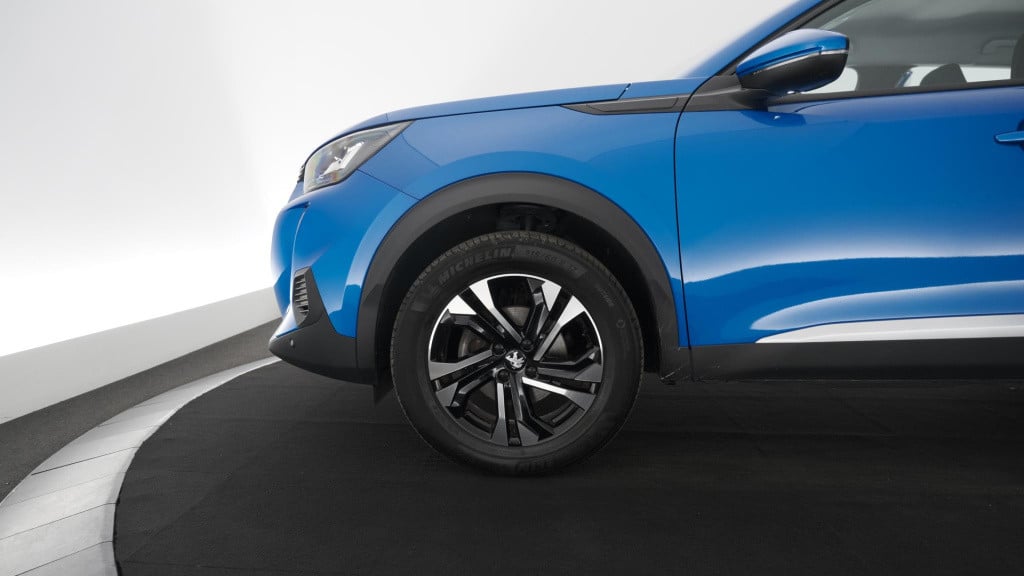 Peugeot 2008 puretech 130 allure | trekhaak | camera | apple carplay | stoe