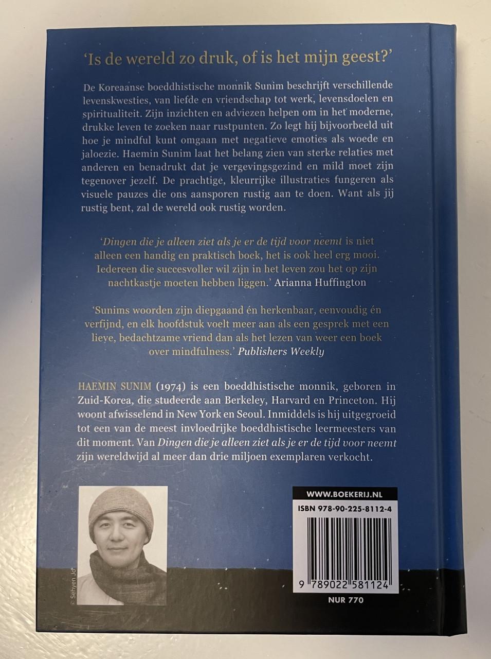 Boek met de titel: “Dingen die je alleen ziet als je er de tijd voor neemt”