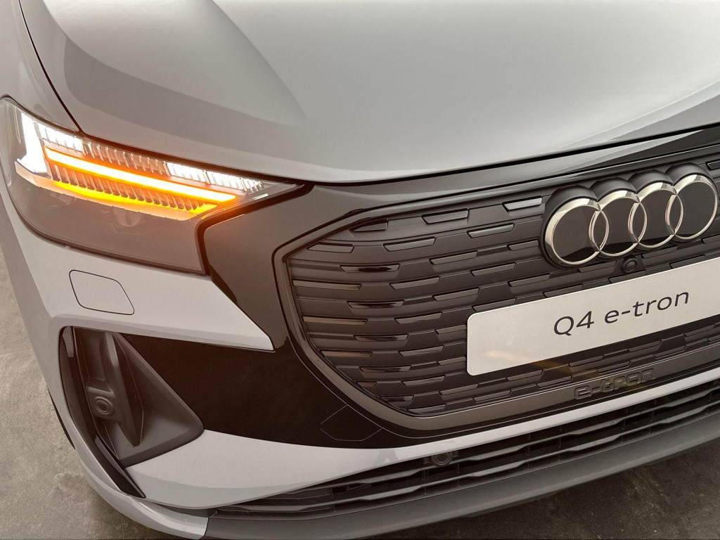 Audi Q4 E-tron sportback s edition e-tron 45 210kw/286pk 82kwh sportback el